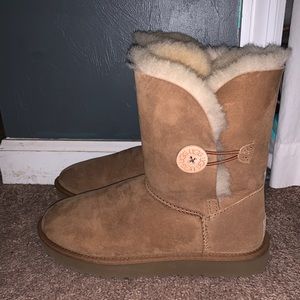 UGG BAILEY BUTTON II BOOTS